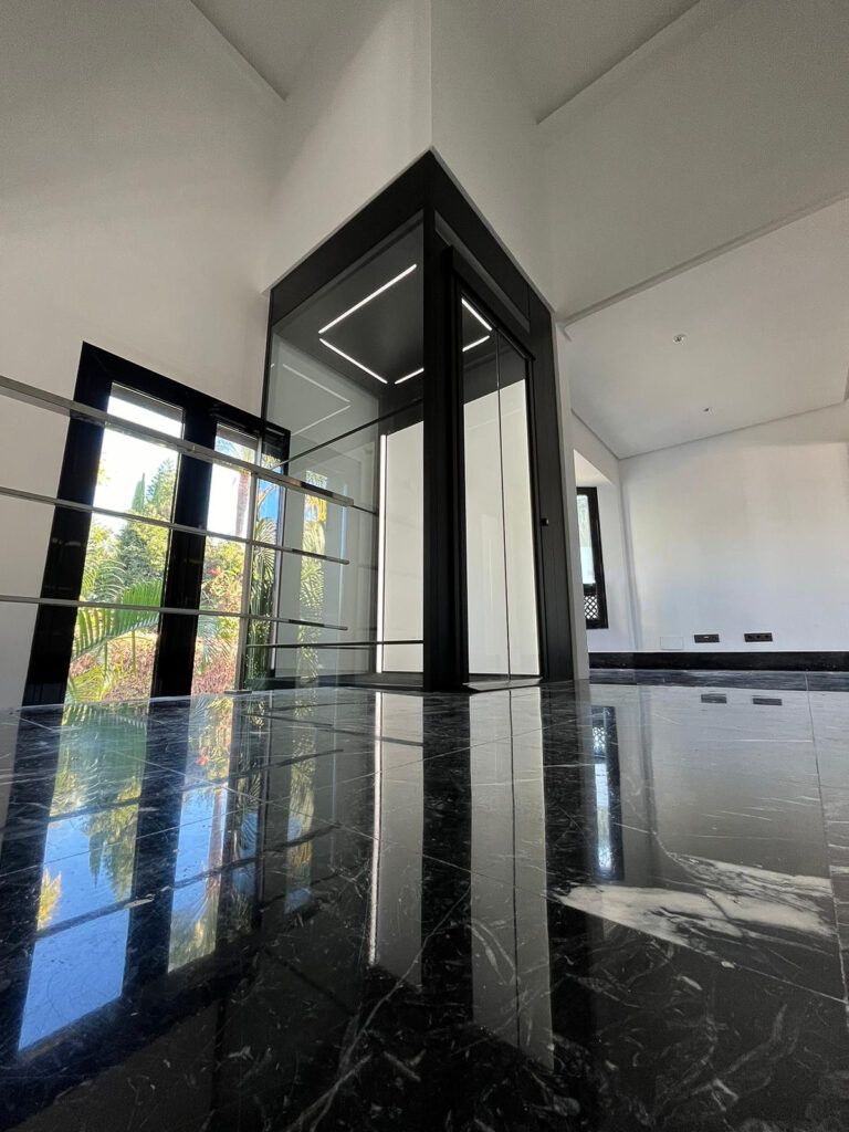 villa golden mile